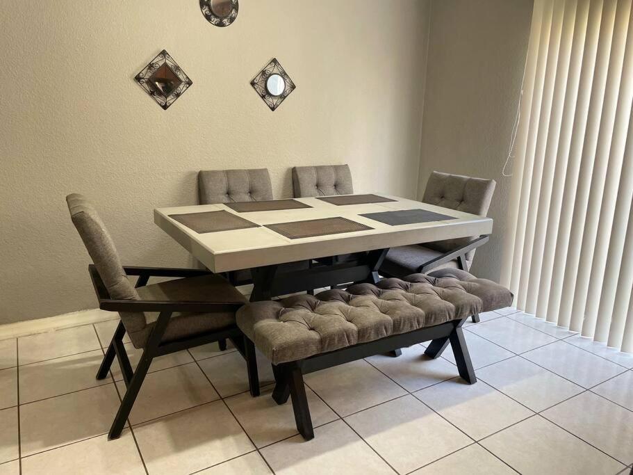 Casa Granada Cercana A Consulado Y Aeropuerto. Ciudad Juárez Esterno foto