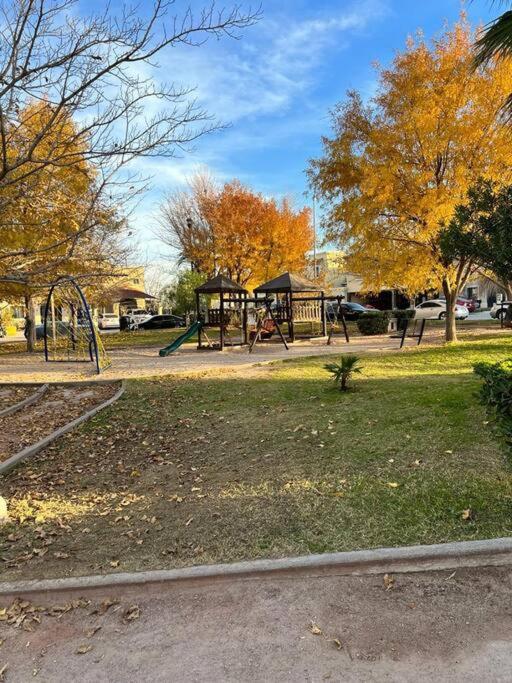 Casa Granada Cercana A Consulado Y Aeropuerto. Ciudad Juárez Esterno foto