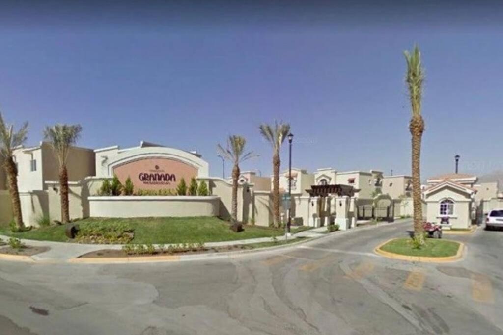 Casa Granada Cercana A Consulado Y Aeropuerto. Ciudad Juárez Esterno foto